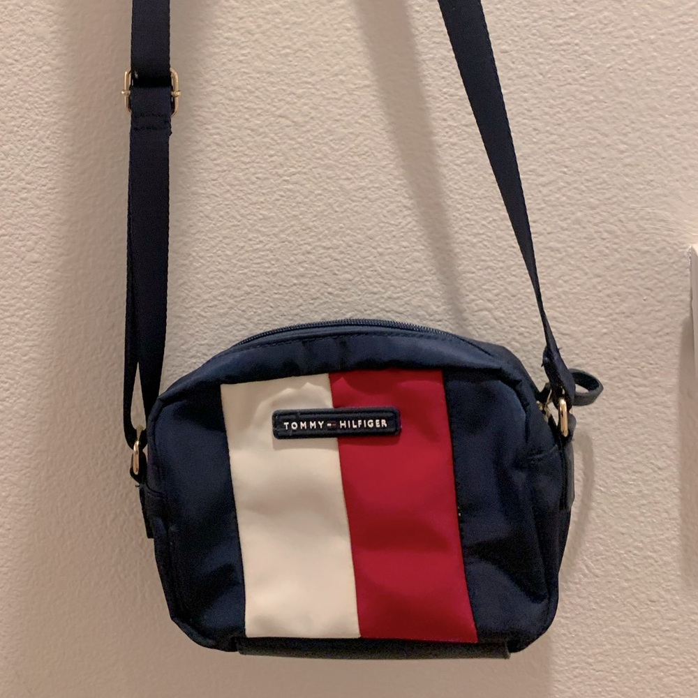 Tommy Hilfiger bag
